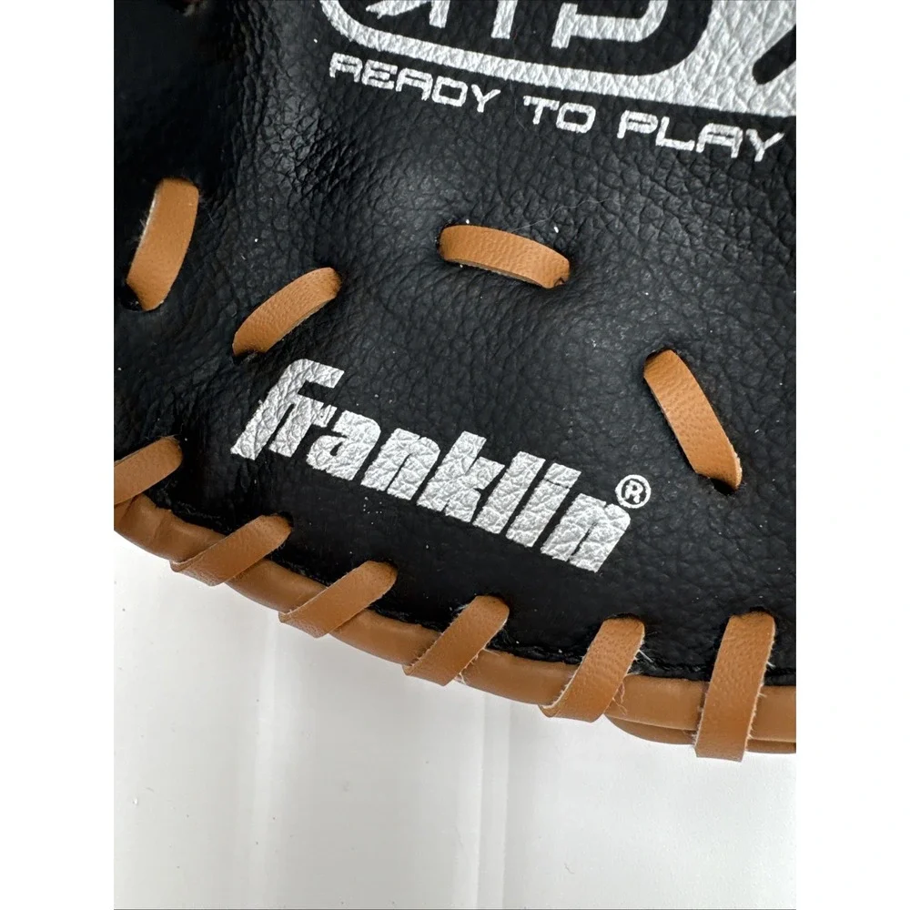 Baseball Glove Right Hand Throw Youth ‎ Franklin 9.5 Inch Black and Brown